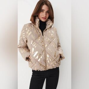 Mohito - Quilted Jacket with Logo - Beige
Size: 36 = Small